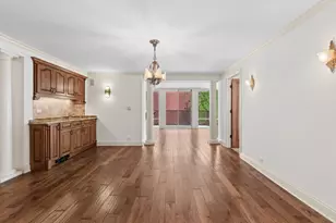 200 E Delaware Pl, Chicago, IL 60611 - Photo 17