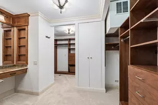 200 E Delaware Pl, Chicago, IL 60611 - Photo 31