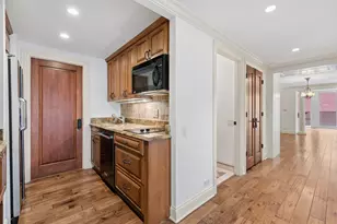 200 E Delaware Pl, Chicago, IL 60611 - Photo 25
