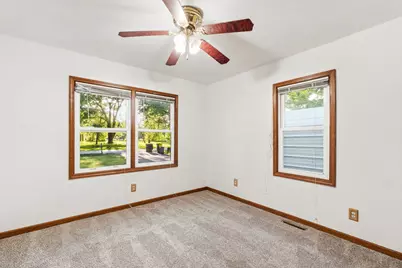 7N079 Tuscola Avenue, Saint Charles, IL 60174 - Photo 11