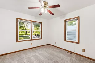 7N079 Tuscola Ave, Saint Charles, IL 60174 - Photo 11