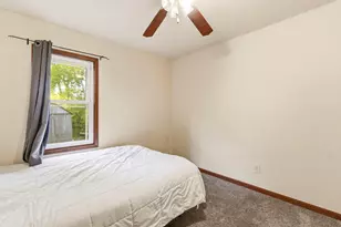 7N079 Tuscola Ave, Saint Charles, IL 60174 - Photo 7