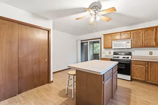 7N079 Tuscola Ave, Saint Charles, IL 60174 - Photo 13