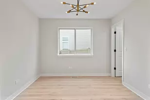 16447 Coventry Ln, Crest Hill, IL 60403 - Photo 13