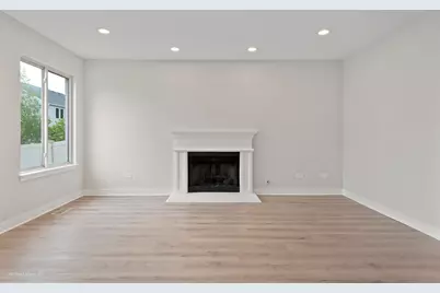 16447 Coventry Lane, Crest Hill, IL 60403 - Photo 7