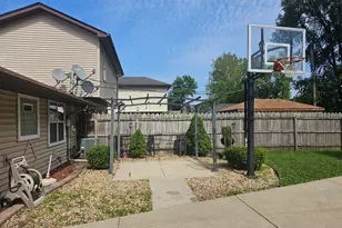 4039 W 90th Pl, Hometown, IL 60456 - Photo 17