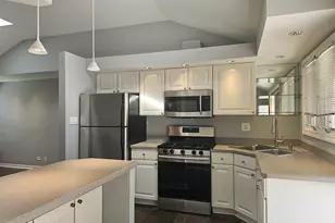 4039 W 90th Pl, Hometown, IL 60456 - Photo 9