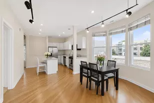 1549 W Barry Ave, Chicago, IL 60657 - Photo 5