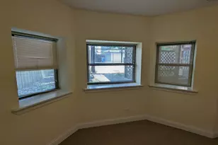 2834 N Albany Ave, Chicago, IL 60618 - Photo 17