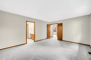2420 Harbor Ct, Aurora, IL 60504 - Photo 13