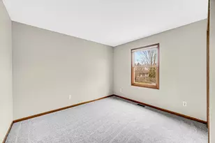 2420 Harbor Ct, Aurora, IL 60504 - Photo 17