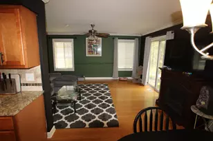 110 Village Creek Dr, Lake in the Hills, IL 60156 - Photo 13