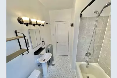 4124 W Barry Avenue, Chicago, IL 60641 - Photo 7