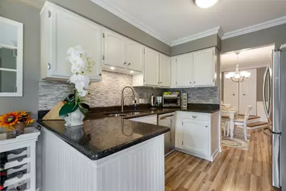 295 Coventry Circle #295, Vernon Hills, IL 60061 - Photo 9