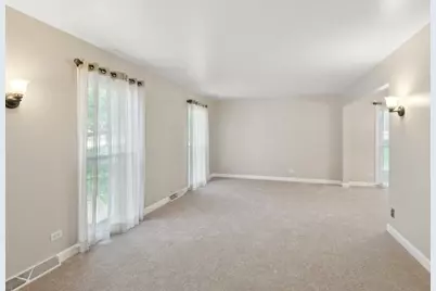 27W571 Ridgeview Street, West Chicago, IL 60185 - Photo 13