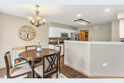 22 Rolling Oaks Road #C, Sugar Grove, IL 60554 - Photo 7