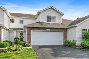 22 Rolling Oaks Rd, Sugar Grove, IL 60554 - Photo 1