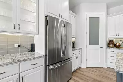 10 W Illinois Street #4B, Saint Charles, IL 60174 - Photo 15