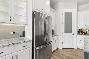 10 W Illinois St, Saint Charles, IL 60174 - Photo 15