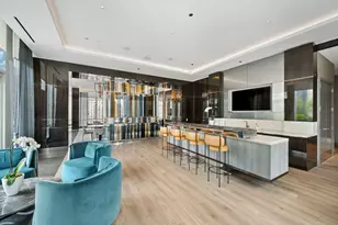 14 W Superior St, Chicago, IL 60654 - Photo 19
