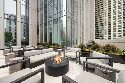 14 W Superior Street #5303, Chicago, IL 60654 - Photo 25