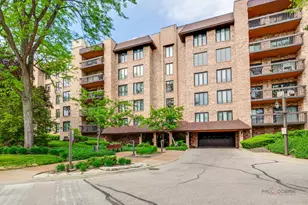 1721 Mission Hills Rd, Northbrook, IL 60062 - Photo 1
