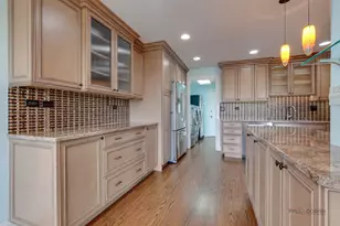 1721 Mission Hills Rd, Northbrook, IL 60062 - Photo 7