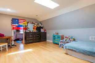 1133 N Kedvale Ave, Chicago, IL 60651 - Photo 11