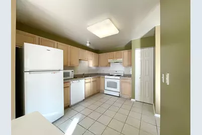 341 Holiday Lane, Hainesville, IL 60073 - Photo 7