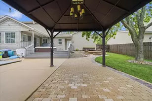 2509 Keystone Rd, Bloomington, IL 61704 - Photo 23