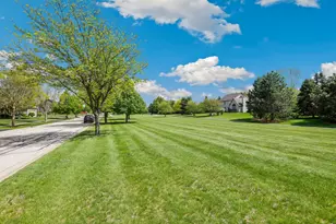 834 Citizen Ave, Elburn, IL 60119 - Photo 37