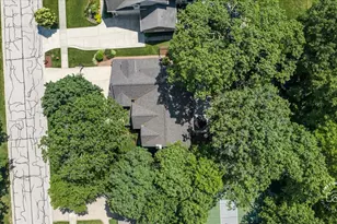 1315 Heatherton Dr, Naperville, IL 60563 - Photo 35