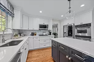 1315 Heatherton Dr, Naperville, IL 60563 - Photo 11