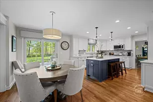 1315 Heatherton Dr, Naperville, IL 60563 - Photo 9