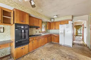 12651 S Harvard Ave, Chicago, IL 60628 - Photo 11