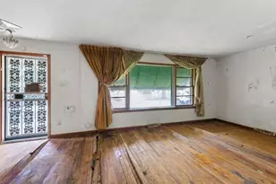 12651 S Harvard Ave, Chicago, IL 60628 - Photo 5
