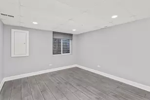 4406 Lainie Cir, Glenview, IL 60026 - Photo 37