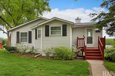 22719 W Silver Lake Avenue, Antioch, IL 60002 - Photo 1
