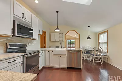 22719 W Silver Lake Avenue, Antioch, IL 60002 - Photo 3