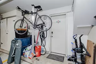 5039 Warren St, Skokie, IL 60077 - Photo 17