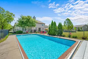 142 Augusta Ln, Cary, IL 60013 - Photo 39