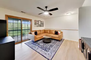 919 Millcreek Cir, Elgin, IL 60123 - Photo 25