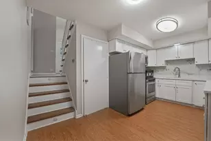 1533 N Arlington Heights Rd, Arlington Heights, IL 60004 - Photo 7