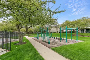 2838 Meadow Ln, Schaumburg, IL 60193 - Photo 27