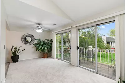 2838 Meadow Lane #W2, Schaumburg, IL 60193 - Photo 7