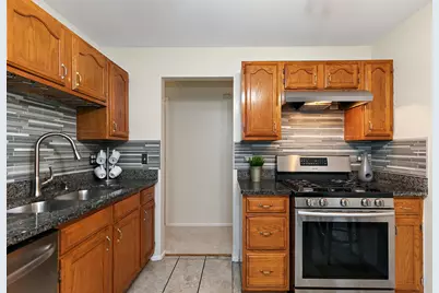 2838 Meadow Lane #W2, Schaumburg, IL 60193 - Photo 11