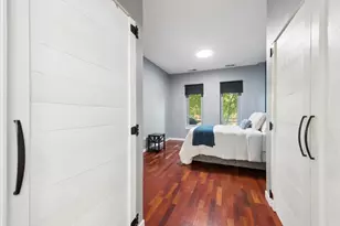 3920 N Sheridan Rd, Chicago, IL 60613 - Photo 11