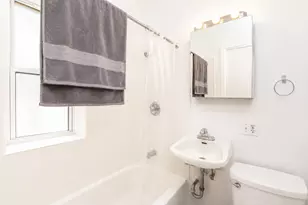 1137 W Columbia Ave, Chicago, IL 60626 - Photo 9