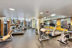 345 N LaSalle St, Chicago, IL 60654 - Photo 23