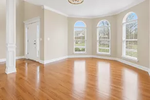 911 E Butterfield Circle, Shorewood, IL 60404 - Photo 3